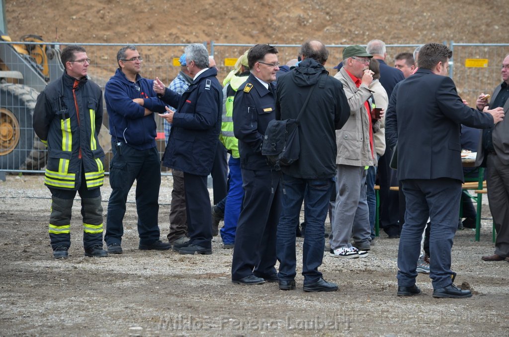 Erster Spatenstich Neues Feuerwehrzentrum Koeln Kalk Gummersbacherstr P138.JPG - Miklos Laubert